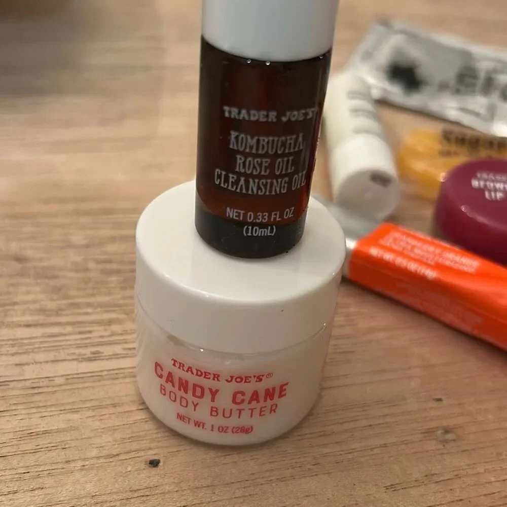 New Trader Joe's 10 piece beauty bundle mask handcream detangler kombucha Rose o